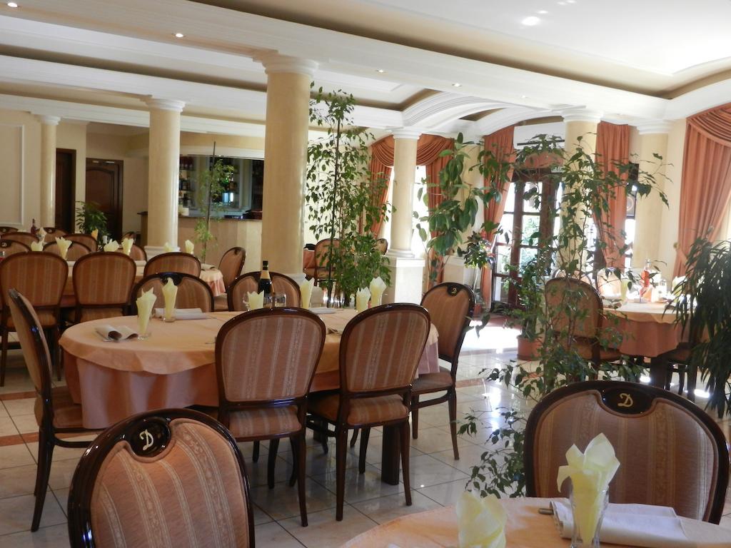 Guesthouse Ellite Požarevac Exteriör bild