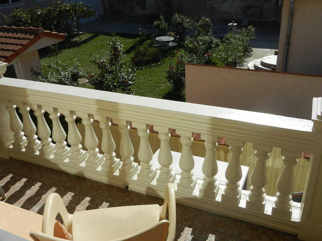 Guesthouse Ellite Požarevac Exteriör bild